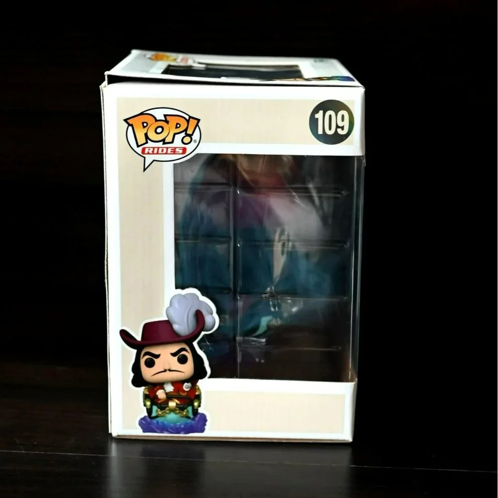 Funko Pop! Disney World Captain Hook Peter Pan's Attraction 50th Pop #109 - Picture 4 of 7
